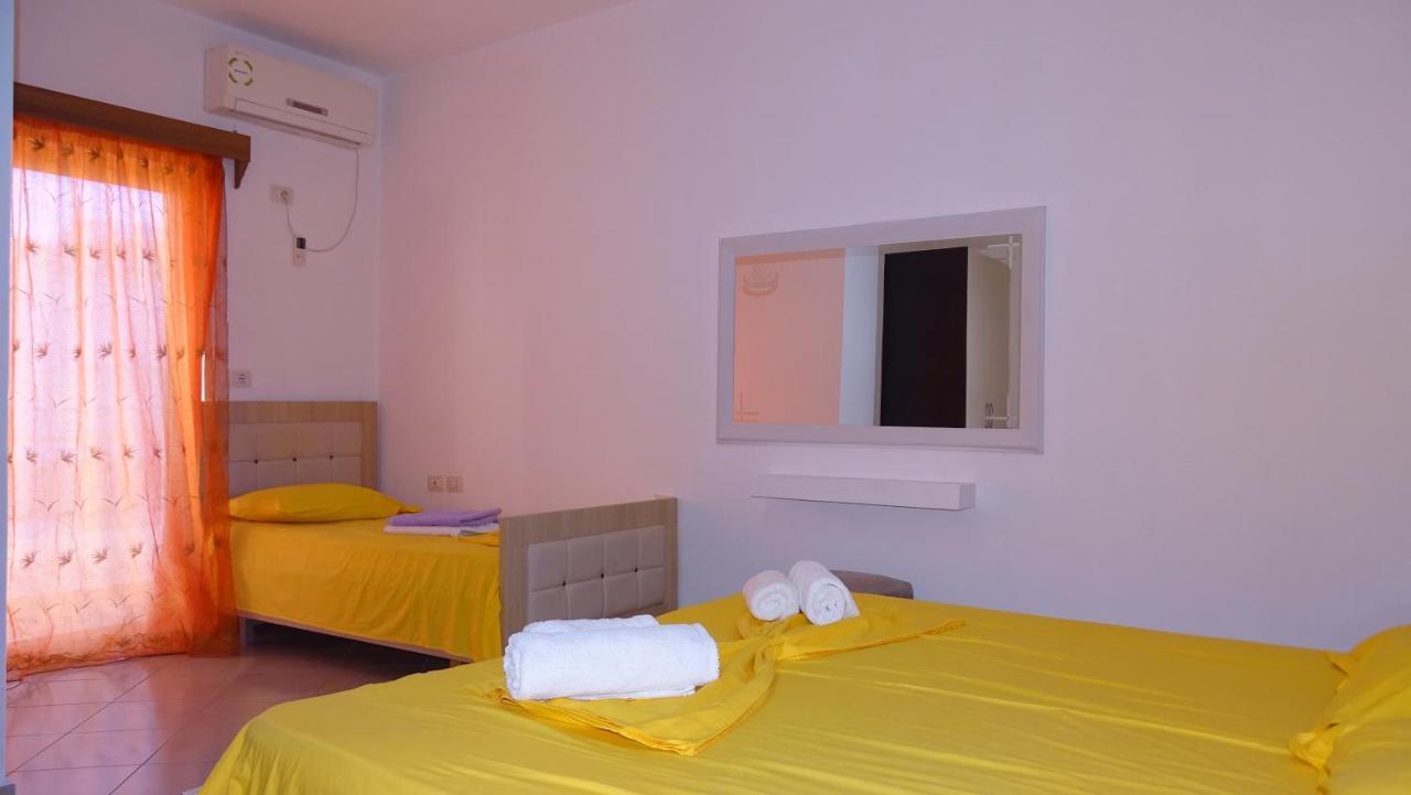 Hotel Arsenal Ksamil Esterno foto
