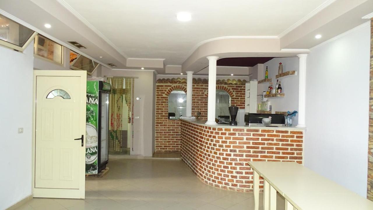 Hotel Arsenal Ksamil Esterno foto